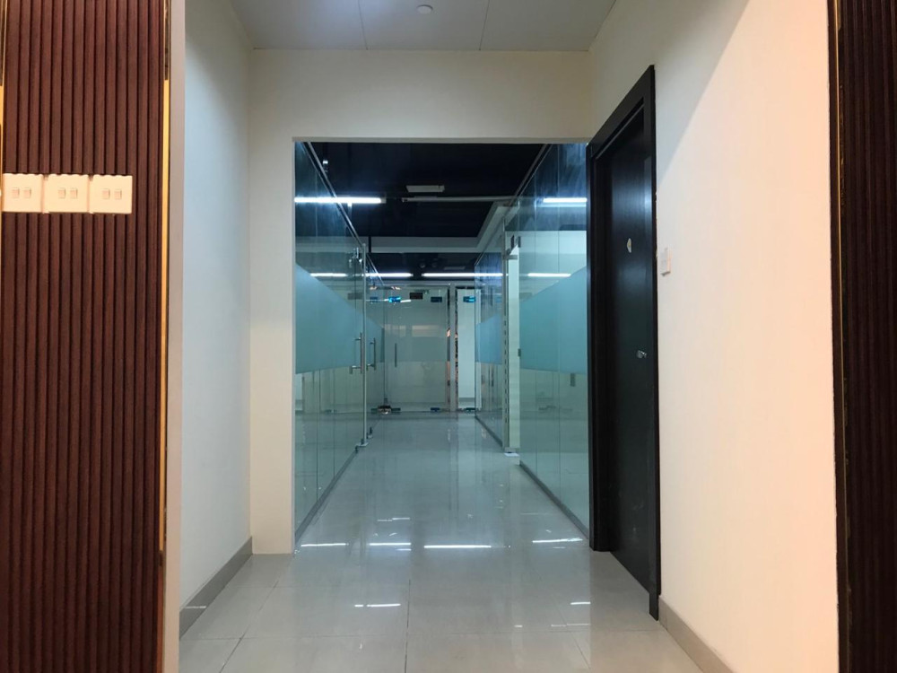 JULIE BUSINESS CENTERDeira City Center Deira City Center, Port Saeed Dubai 1